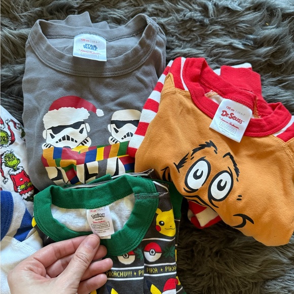 Hanna Andersson Christmas pajama lot - Picture 2 of 3